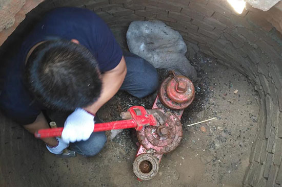 С��������ʩά���Ѱ������ô��һ�����Ǯ?